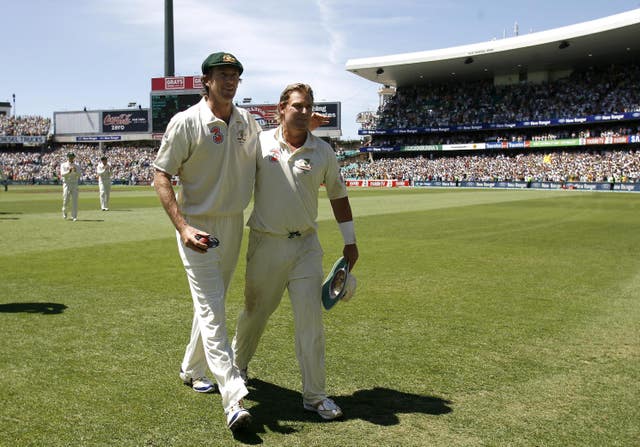 Glenn McGrath (left) and Shane Warne (right).