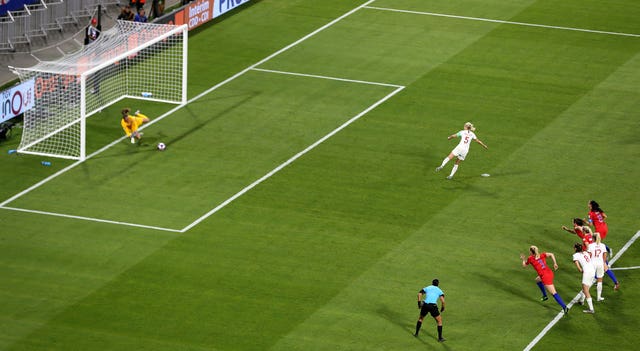 Steph Houghton sees her penalty saved by USA goalkeeper Alyssa Naeher 