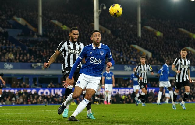 Newcastle skipper Jamaal Lascelles (right) suffered a dead leg at Goodison Park
