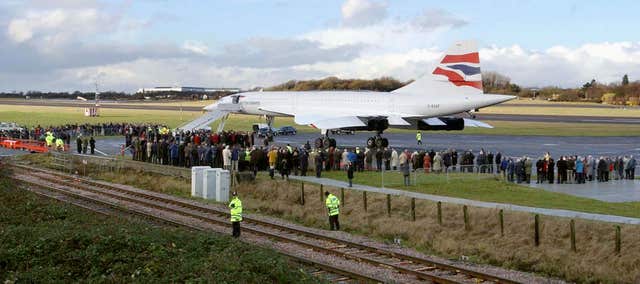 Concorde finishes its final flight at Filton in 2003