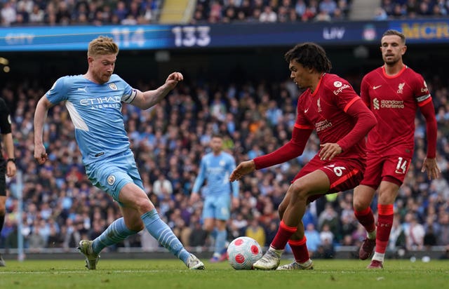 Manchester City’s Kevin De Bruyne, left, and Liverpool’s Trent Alexander-Arnold battle for the ball