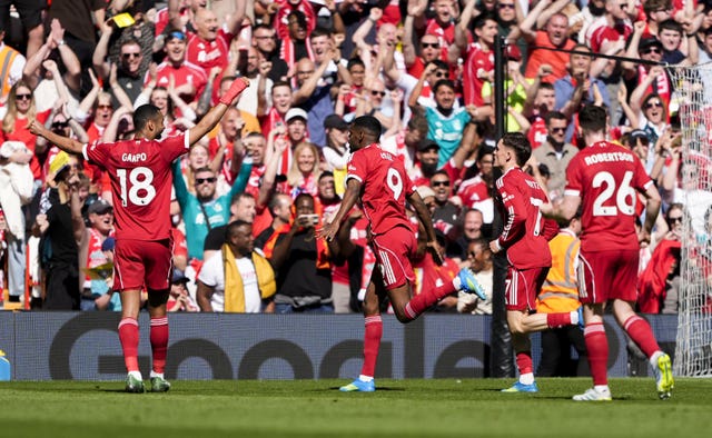 Alexander Isak celebrates scoring against Crystal Palace 