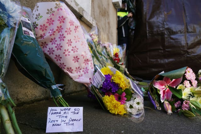 Flowers and messages