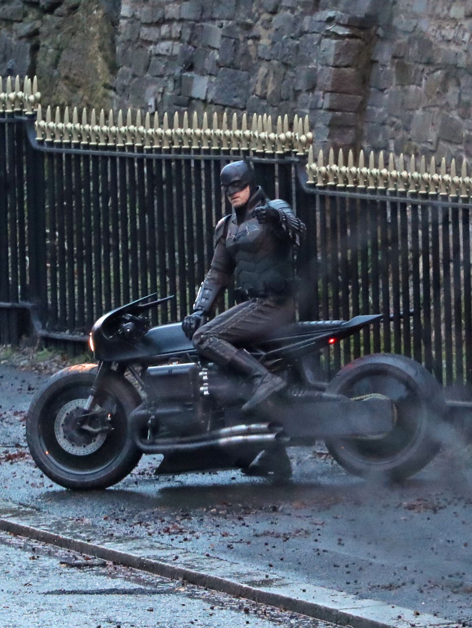 robert pattinson batman bike