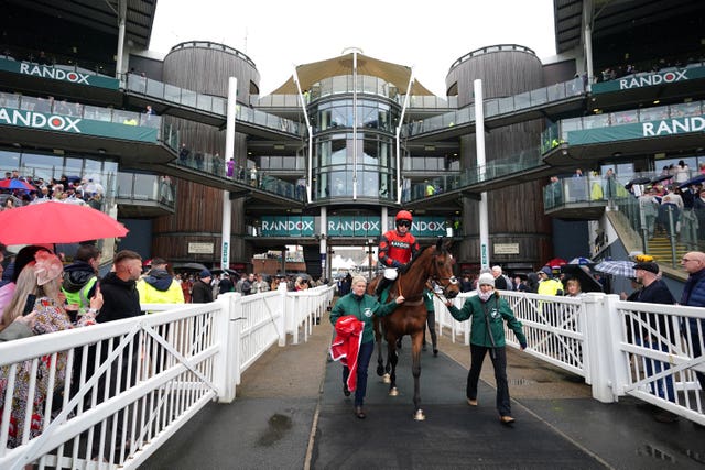 Complete Unknown getting ready for action at Aintree