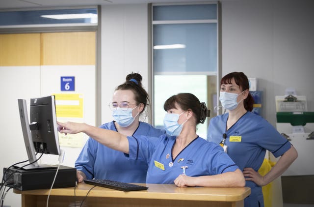 Nurses on hospital ward