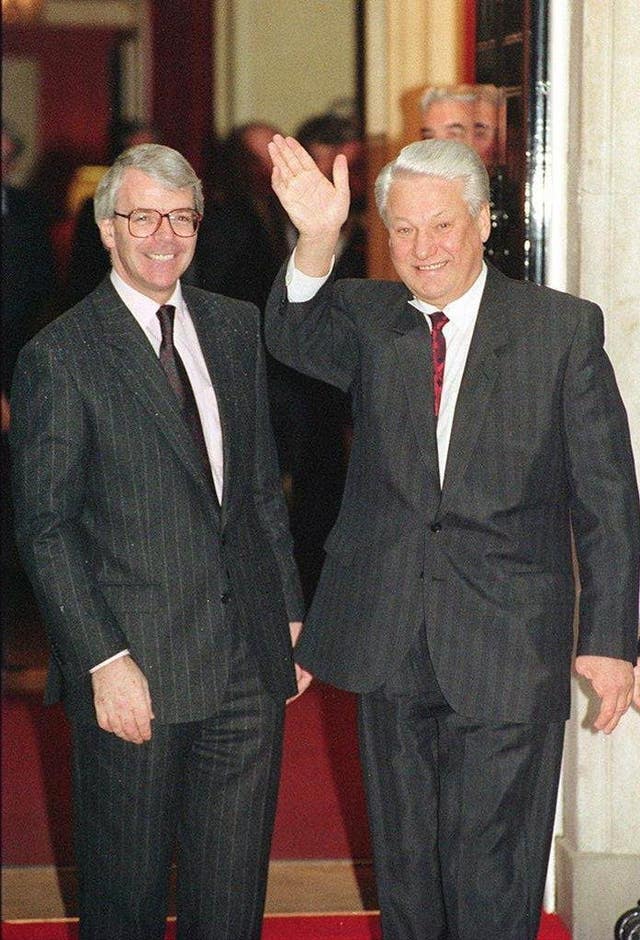 Boris Yeltsin dies