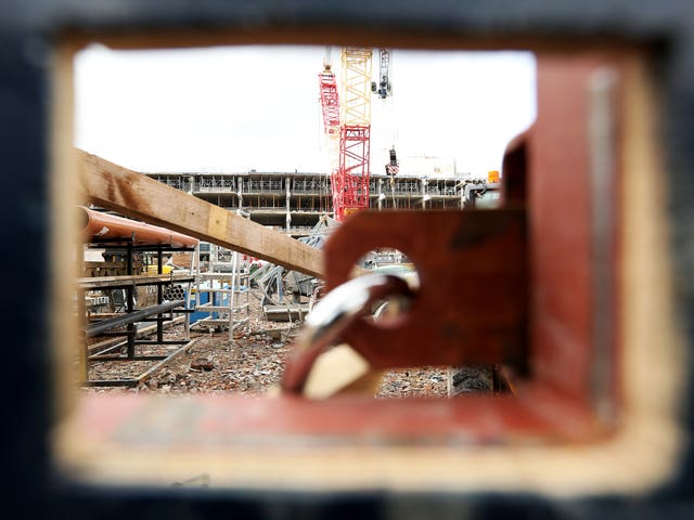 The building site remained behind closed doors