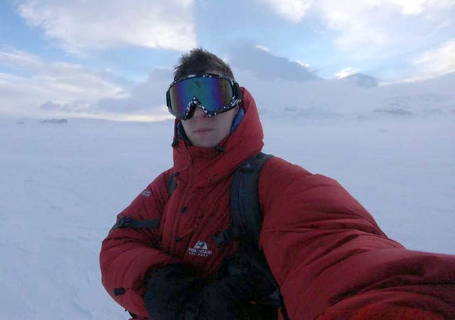 Tom Warburton solo trek to the South Pole