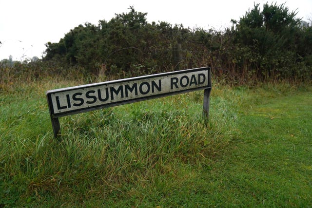 Road sign for Lissummon Road outside Newry