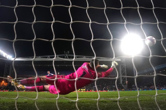 Martin Dubravka saves Dominic Hyam's penalty in the shoot-out