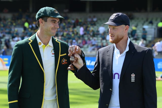 England captain Ben Stokes (right) and Australia captain Pat Cummins (left) pose with the Ashes urn in 2023.