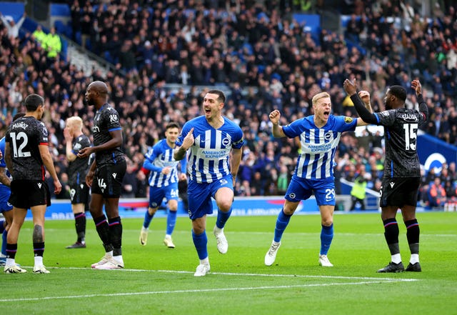 Brighton eased to derby victory 