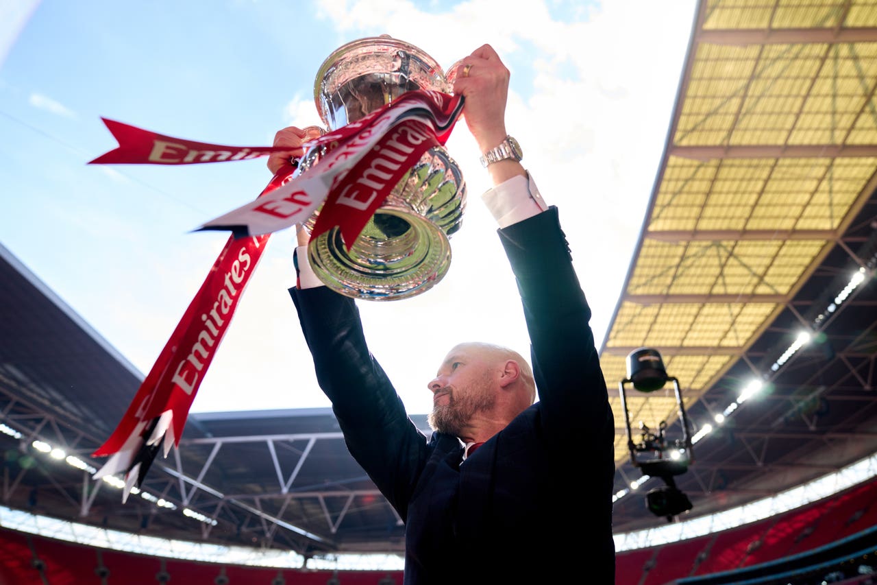 Jonny Evans Hopes Man Utd Do Not Sack Erik Ten Hag After Fa Cup Glory 