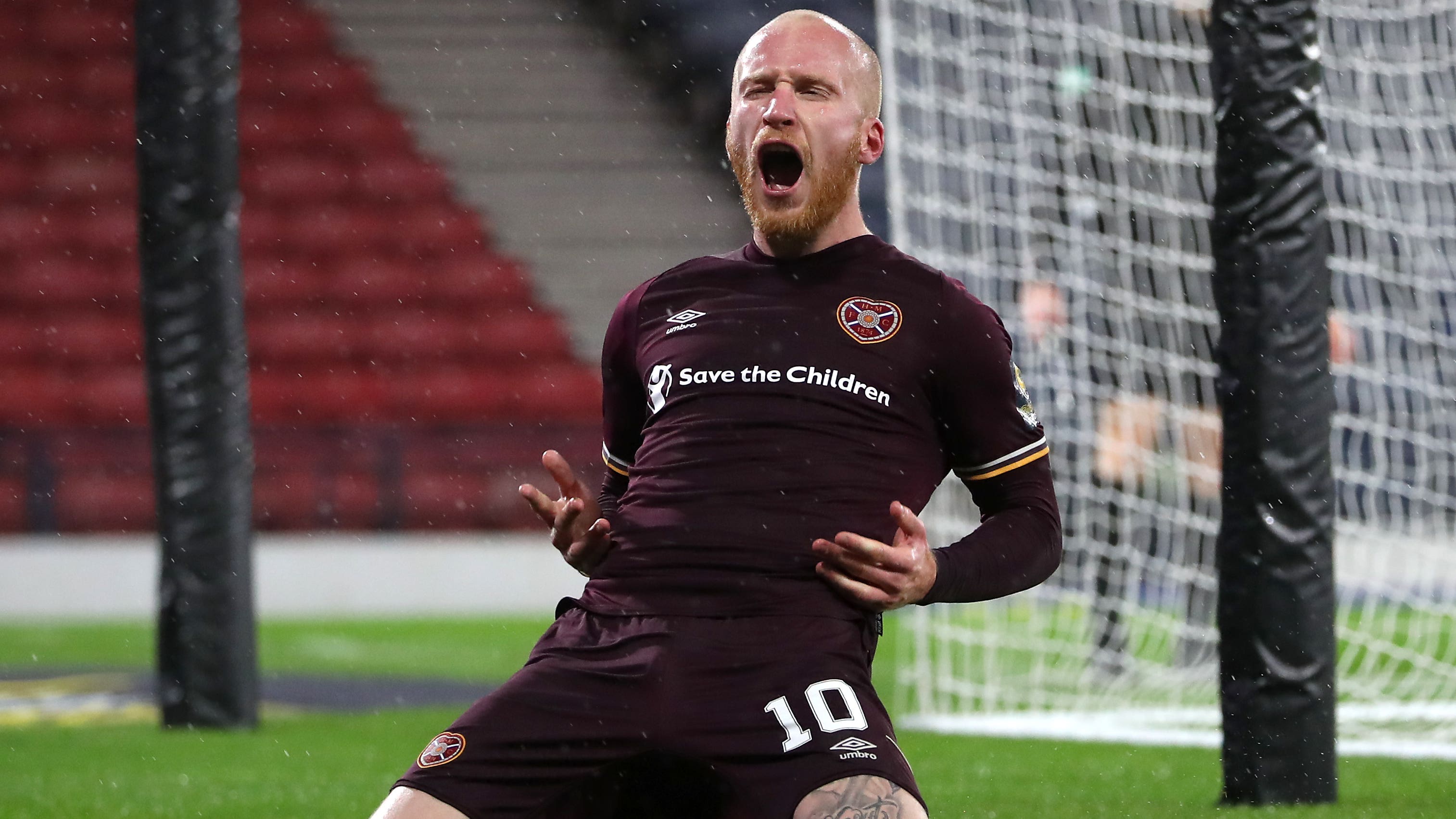 Liam Boyce bags hat-trick as title-chasing Hearts hit Alloa for six