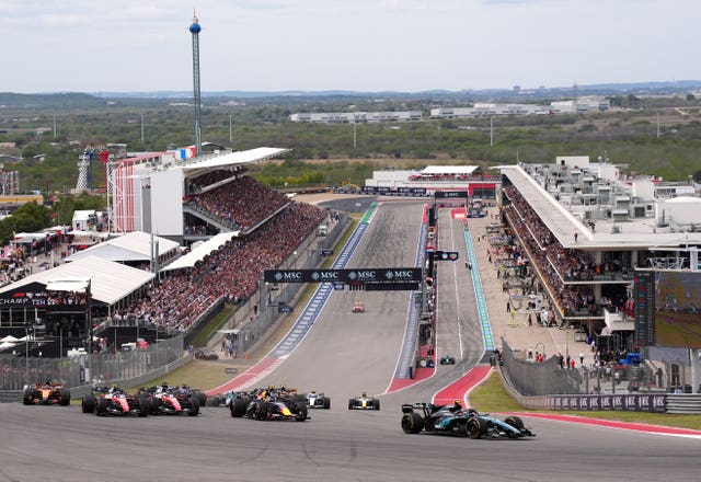 The race start
