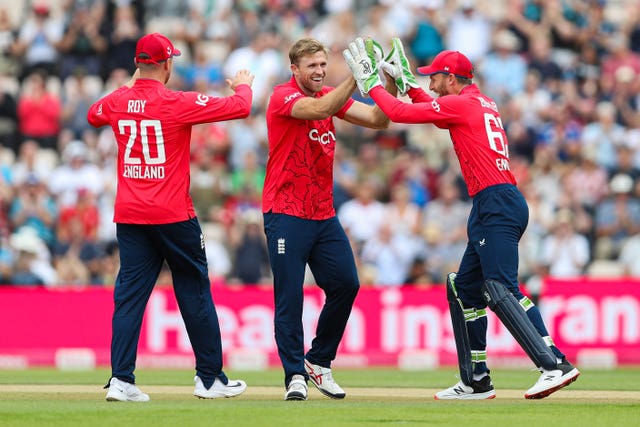 David Willey, centre, seems set to replace Reece Topley in England's line-up (Kieran Cleeves/PA)