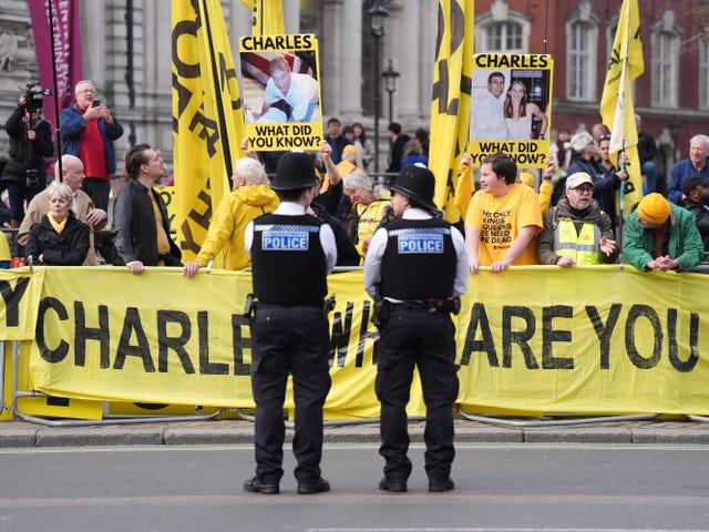 Anti-monarchy protesters outside the Abbey 