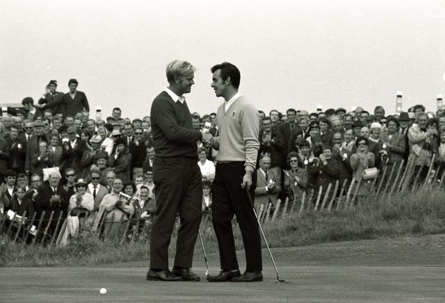 Jack Nicklaus conceded Tony Jacklin's three-foot putt on the final hole in the famous gesture of sporrtsmanship as the Ryder Cup finished in a draw for the first time in 1969