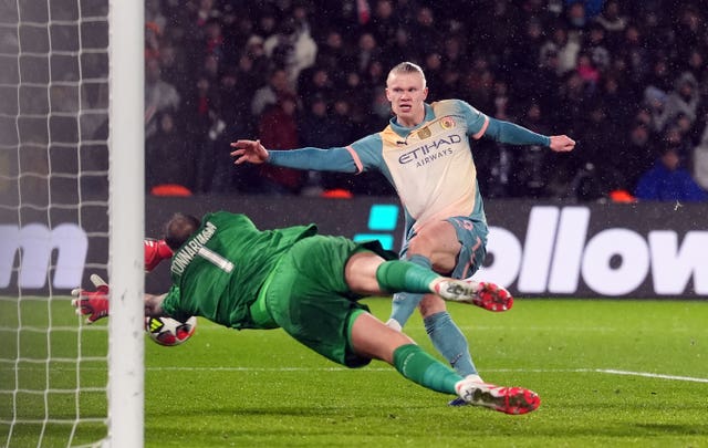 Erling Haaland scores Manchester City's second