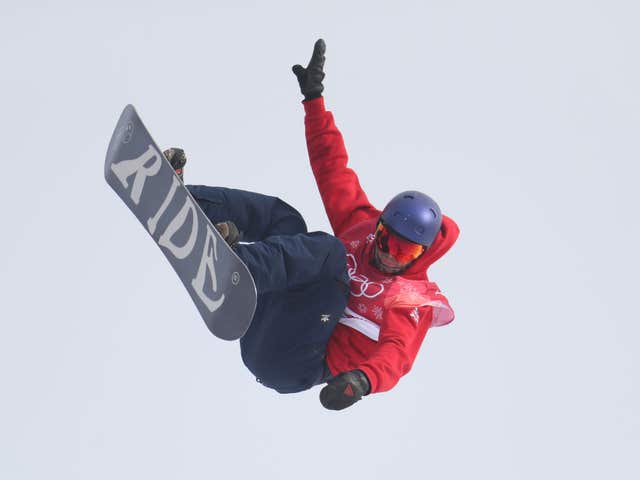 Billy Morgan on his way to a bronze medal in snowboarding Big Air 