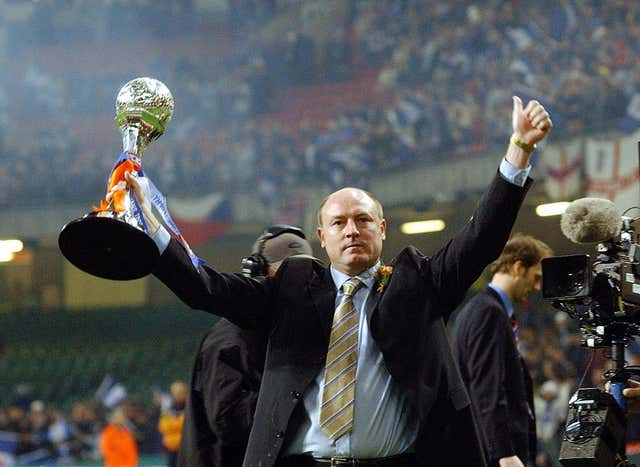 McMahon won two Football League Trophies during his time as Blackpool boss.