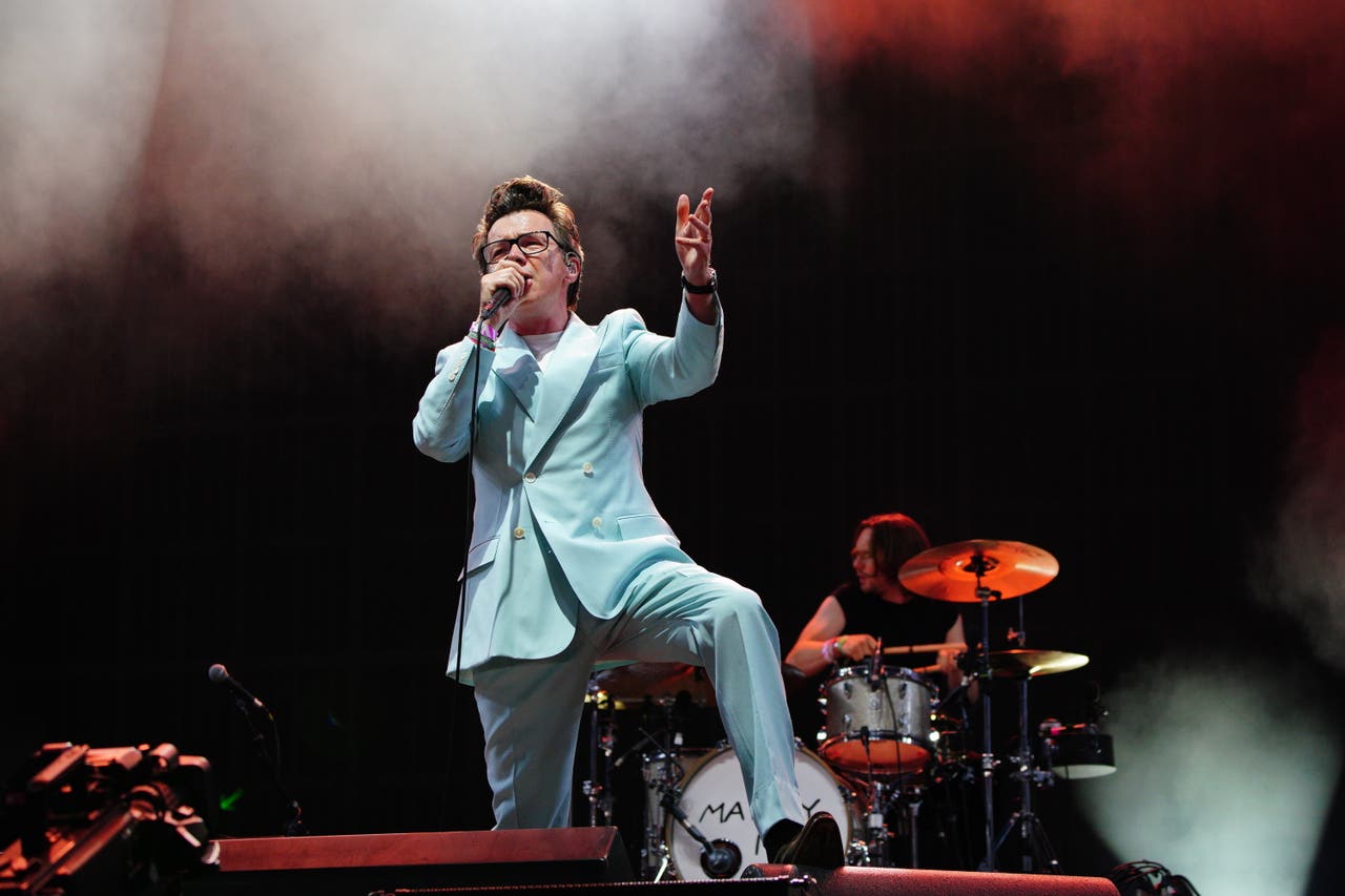 Rick Astley brands Glastonbury crowd the ‘loveliest’ ever Ayr Advertiser