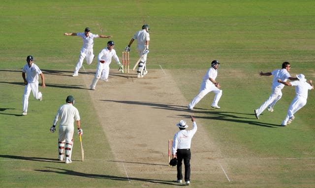 Graeme Swann took the wicket that handed England the 2009 Ashes