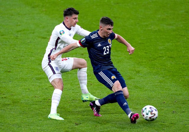 Mason Mount (left) and Scotland's Billy Gilmour, his Chelsea team-mate 