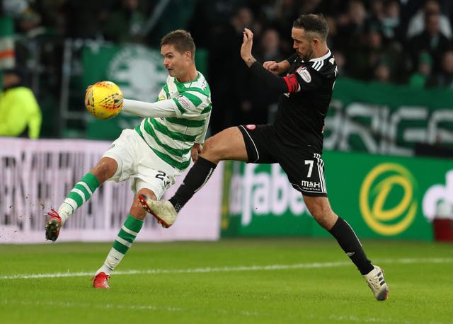 Mikael Lustig is out of contract in the summer 