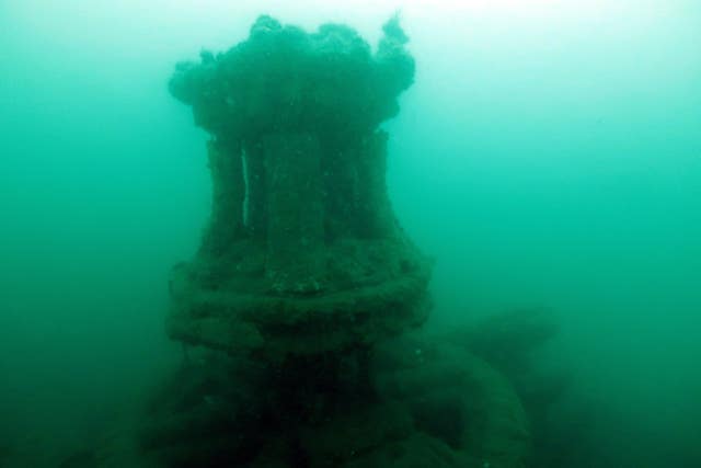 The gearing wheel beneath the capstan of the Pin Wreck