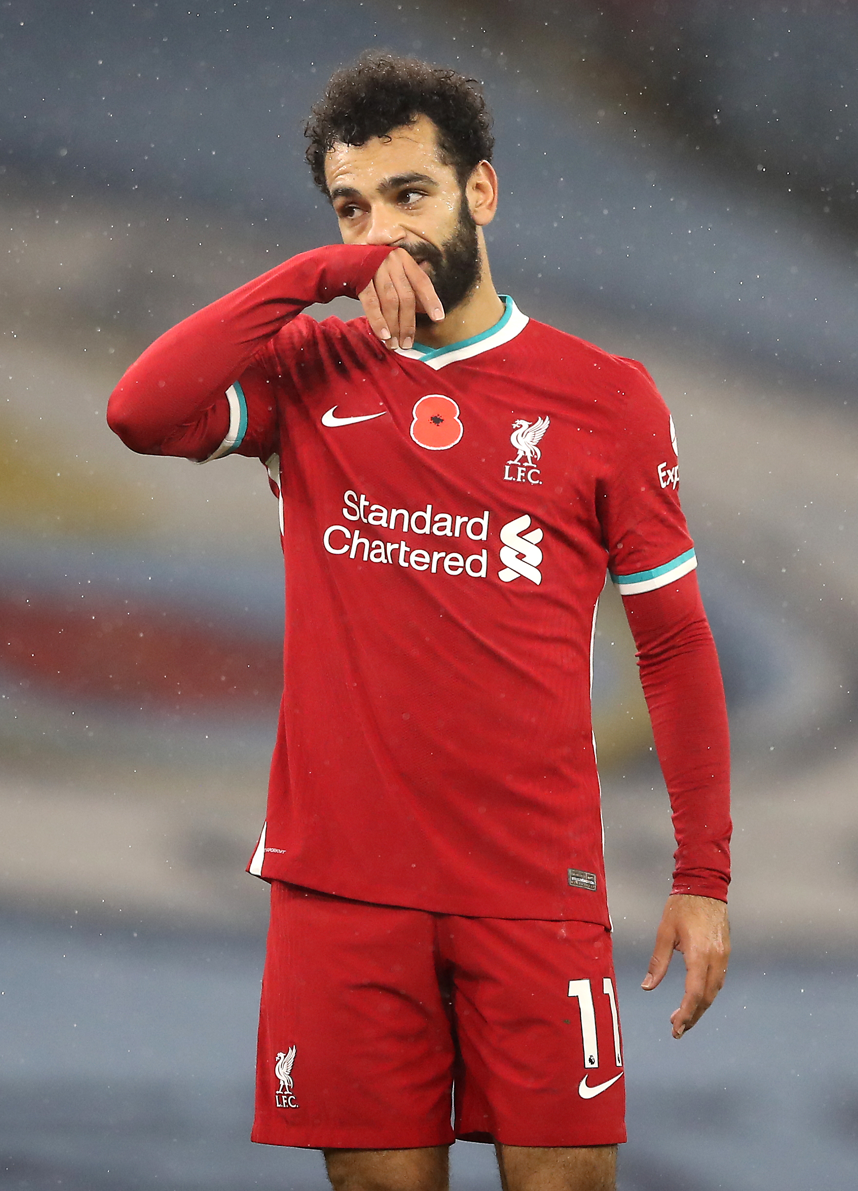 mohamed salah no shirt