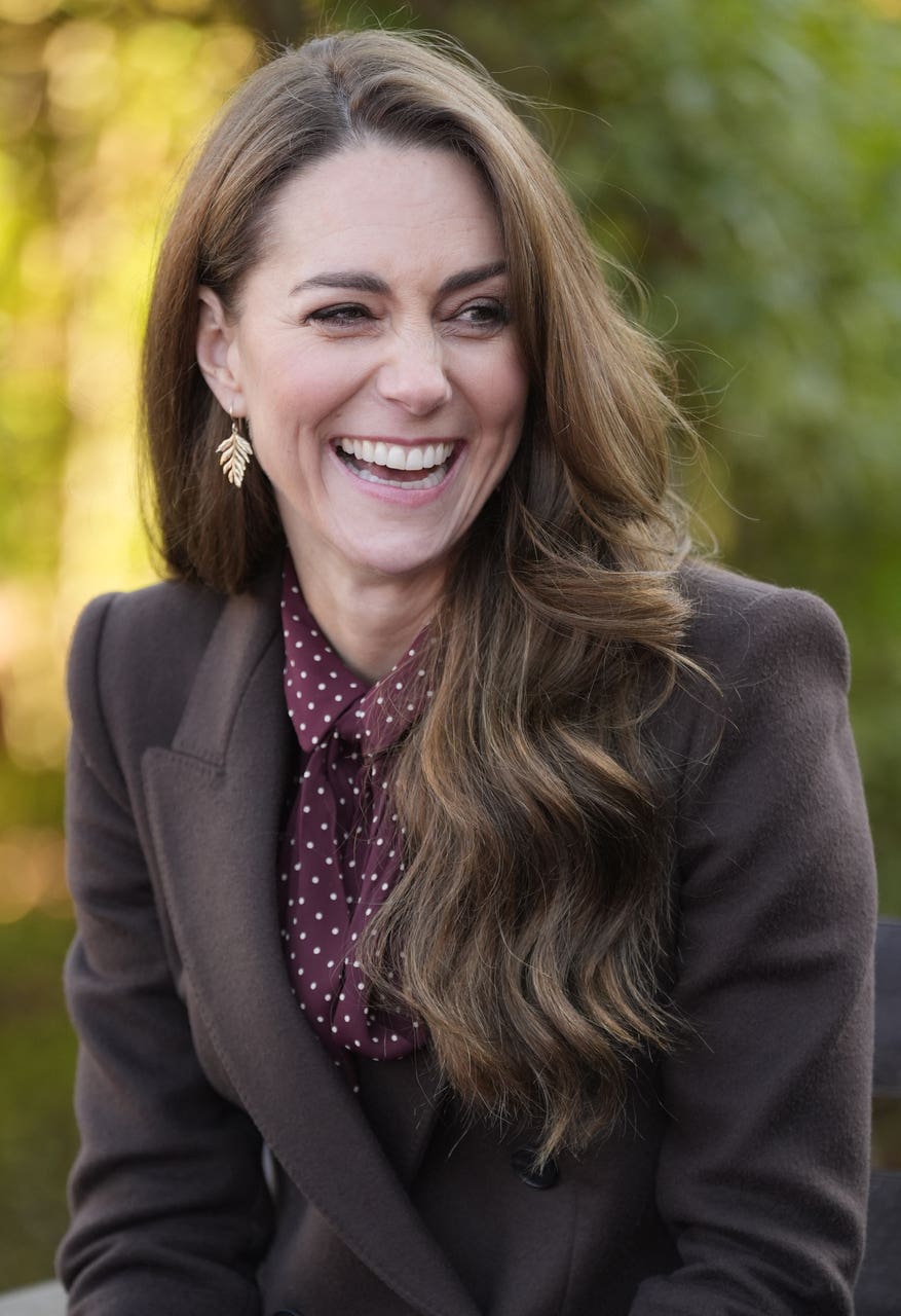 Kate hugs and thanks emergency workers called to fatal Southport