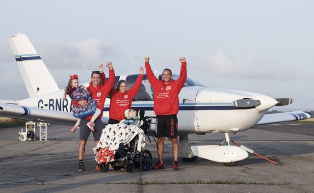 Carl Thomas plane pull marathon attempt
