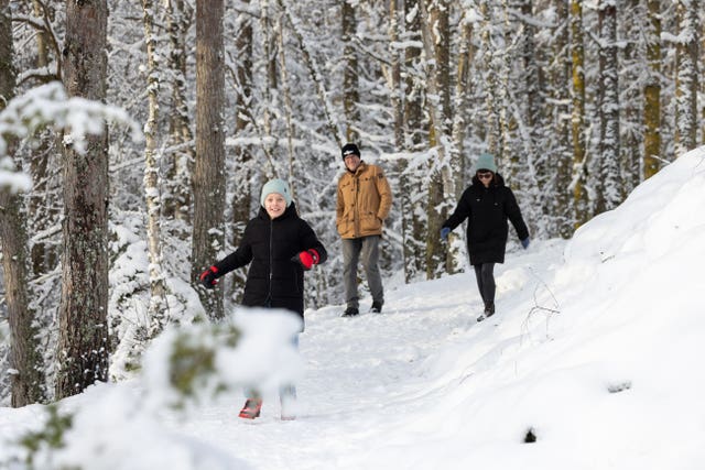 People walking in the snow 
