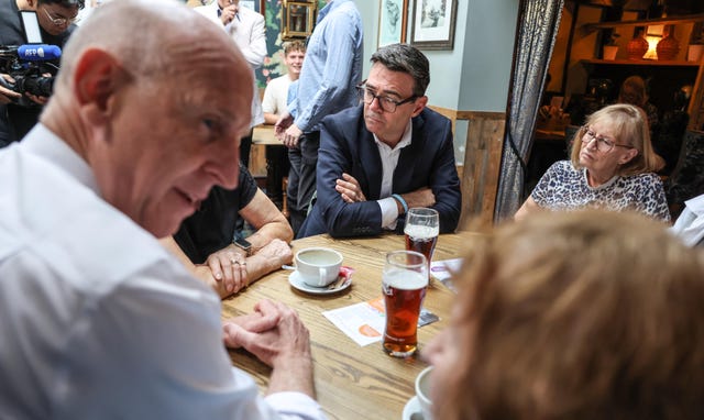 Prime Minister Andy Burnham during a visit to the Hare pub in Harlow, Essex, to highlight the work the Government is doing to support the industry