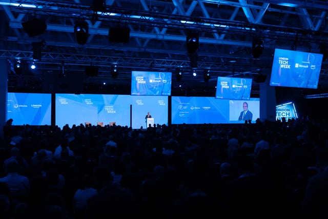 Starmer visit to London Tech Week conference