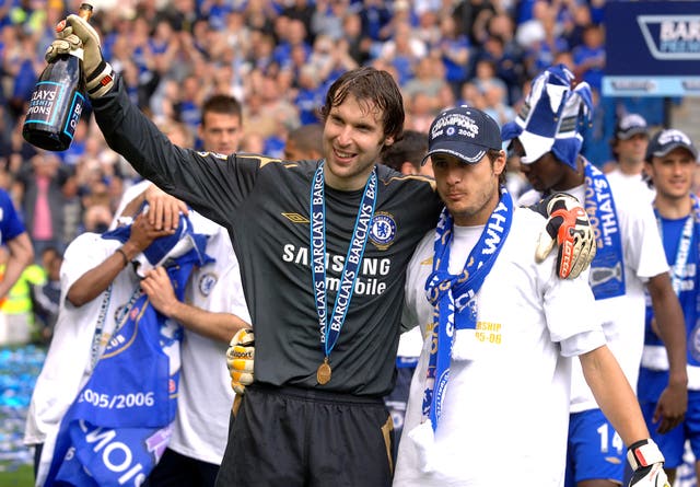 Cech (left) and Cudicini (right) toast Premier League title success during their time at Chelsea.