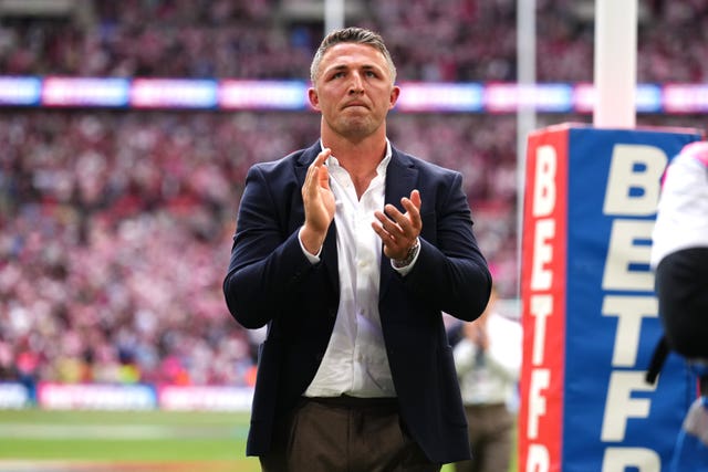 Warrington Wolves head coach Sam Burgess applauds the fans after the Betfred Challenge Cup final at Wembley