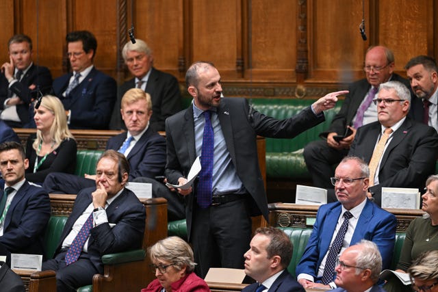 Stephen Gethins pointing while standing to speak in the Commons