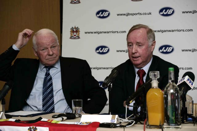Dave Whelan and Maurice Lindsay (right)