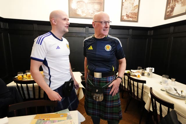 Stephen Flynn and John Swinney in Scottish clothing