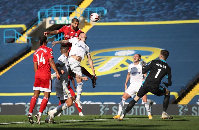 Aleksandar Mitrovic scores Fulham's second goal