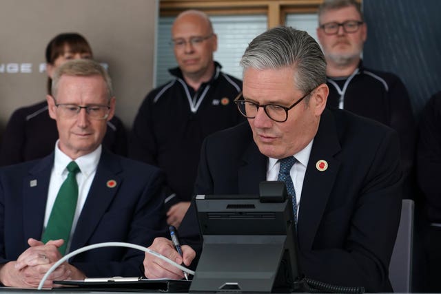 Sir Keir Starmer speaking on the phone to Donald Trump