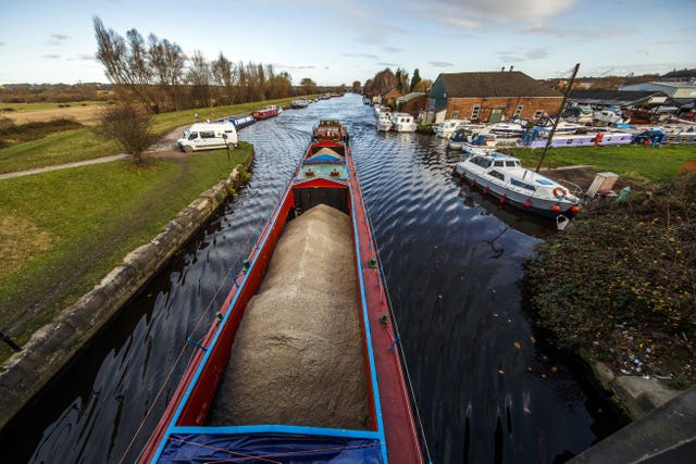 Government urged to invest in inland waterways if it is serious about a green industrial revolution