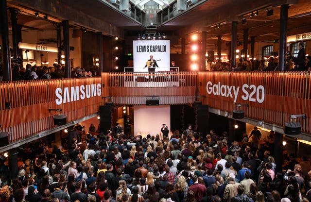 Lewis Capaldi surprise concert – Covent Garden