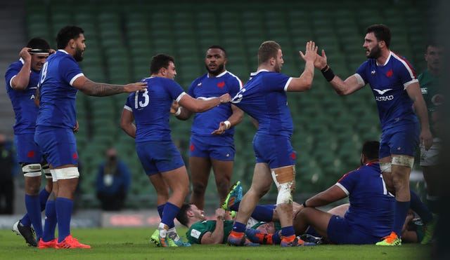 France players celebrate their 15-13 victory in Dublin