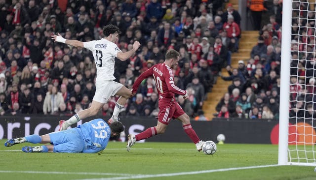 Liverpool’s Alexis Mac Allister scores