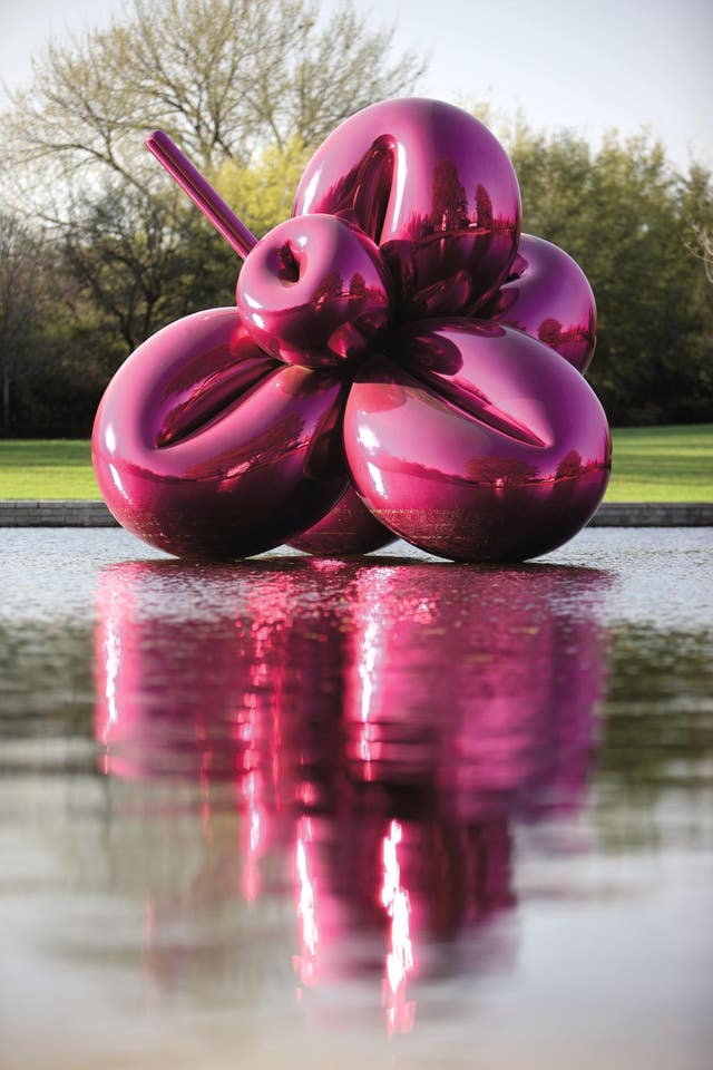 Koons balloon flower sculpture to go on display