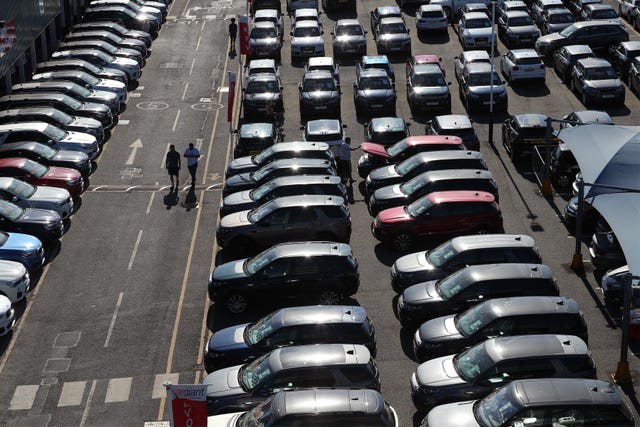 Spending on cars rising faster than for public transport